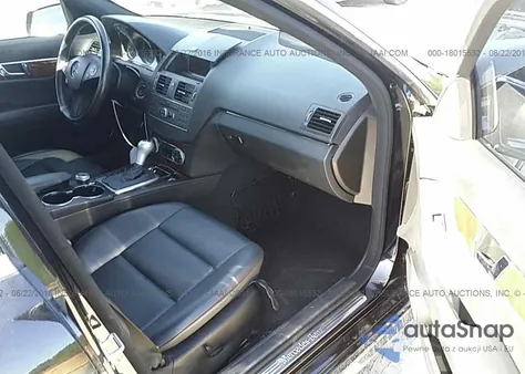 2011 Mercedes-Benz C 300 Luxury/Sport из США, поврежденный, VIN WDDGF5EBXBR136256